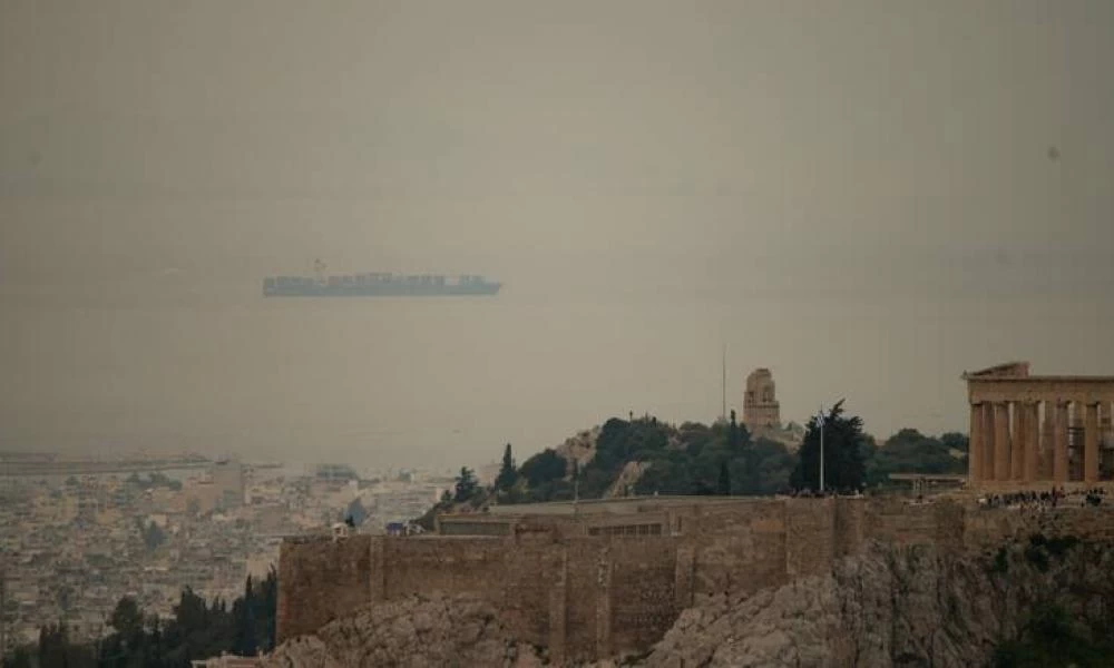 Καιρός σήμερα: Βροχές και καταιγίδες - Αφρικανική σκόνη στην ατμόσφαιρα